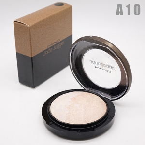 MAC JADE JAGGER - A10, хайлайтер запечёный для лица